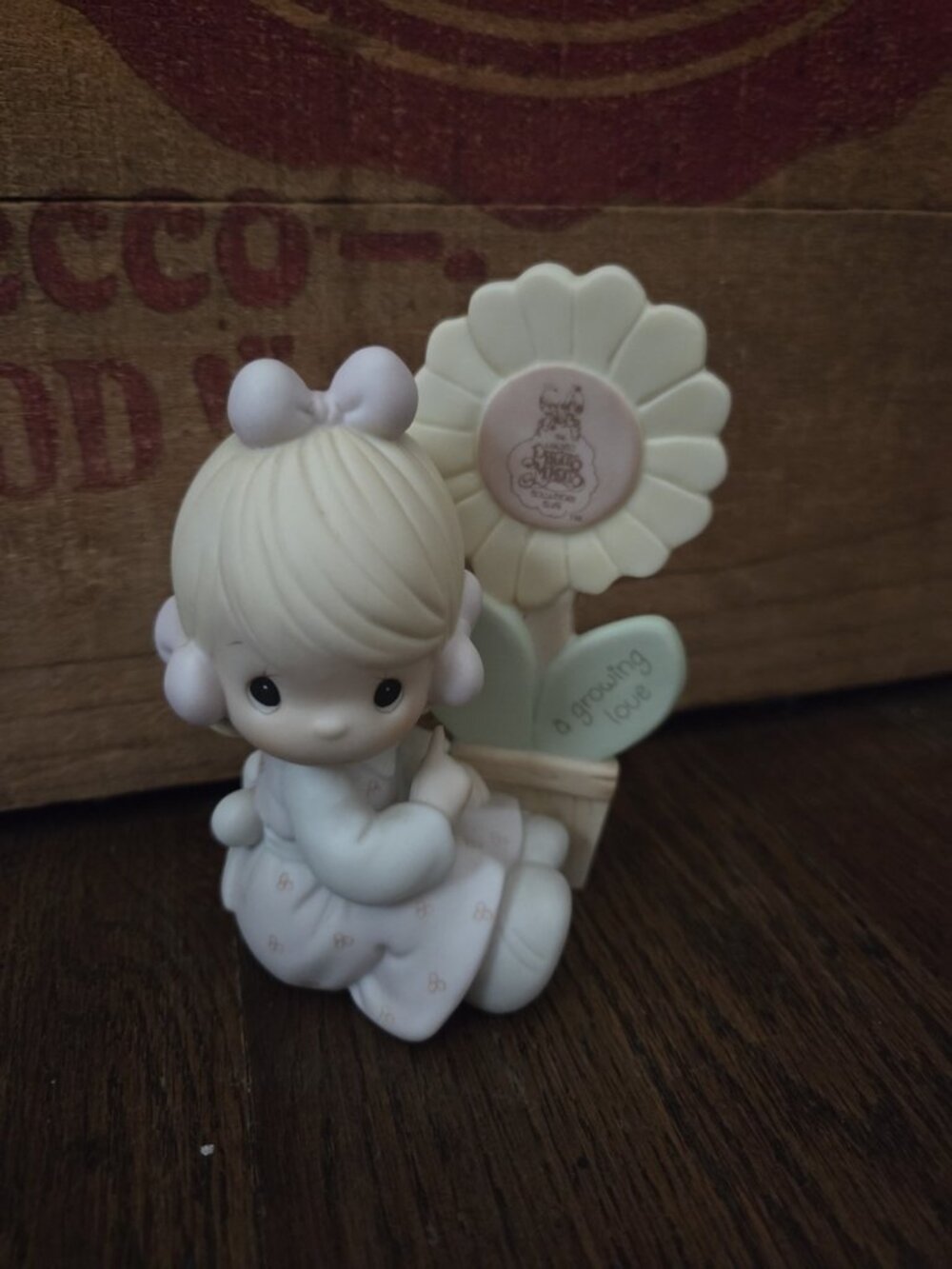Precious Moments “A Growing Love” Girl Sunflower Porcelain Figurine 1987 #E-0008